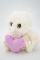 Мягкая игрушка Сова Лия, светлая с розовым флисовым сердцем, 08184A24-33