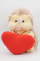 Мягкая игрушка Ежик Златон с большим красным флисовым сердцем, 41 см, 0912741S-45