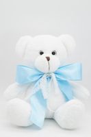 Мягкая игрушка Мишка Аха белоснежный с голубым атласным бантом, 24/32 см, 0913424S-15